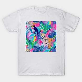 Cheetah, toucan and macaw parrot in colourful preppy jungle T-Shirt